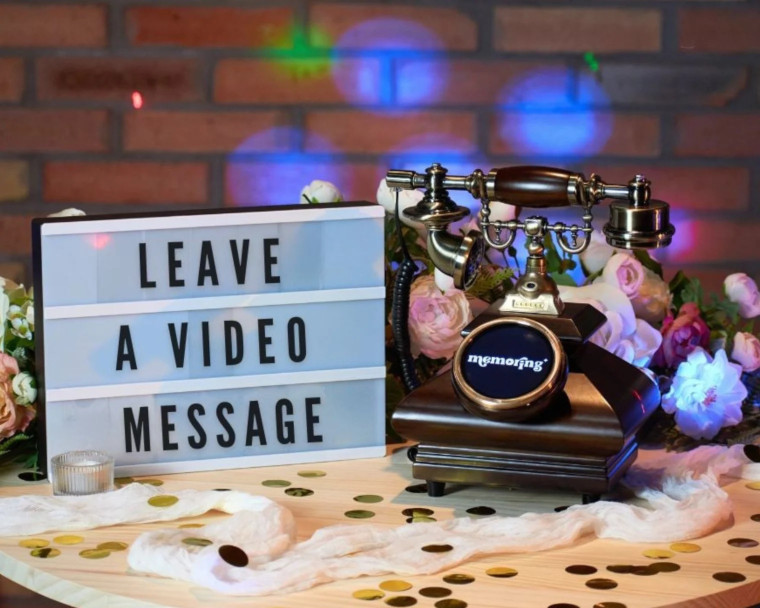  The New Age of Guestbooks: Memoring Photo & Video Guestbook
